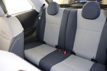 Fiat 500e 42kWh Icon Auto 3dr