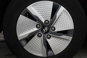 Hyundai IONIQ 1.6 h-GDi Premium DCT Euro 6 (s/s) 5dr