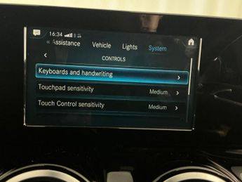 Mercedes-Benz GLA 1.3 GLA200 AMG Line 7G-DCT Euro 6 (s/s) 5dr