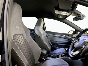 Volkswagen Golf 1.5 TSI R-Line Euro 6 (s/s) 5dr