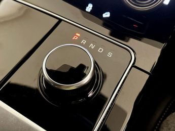 Land Rover Range Rover Velar 2.0 D180 R-Dynamic SE Auto 4WD Euro 6 (s/s) 5dr