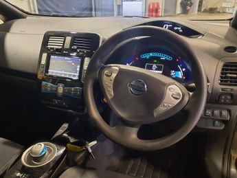 Nissan Leaf 30kWh Black Edition Auto 5dr