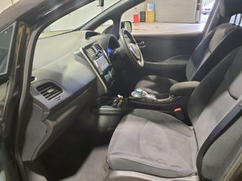 Nissan Leaf 30kWh Black Edition Auto 5dr