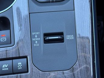 Toyota Highlander 2.5 VVT-h Excel CVT 4WD Euro 6 (s/s) 5dr