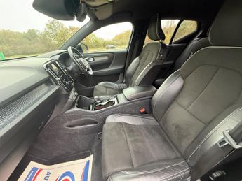 Volvo XC40 2.0 B4 MHEV R-Design SUV 5dr Petrol Hybrid Auto Euro 6 (s/s) (19