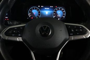 Volkswagen Golf 1.5 eTSI MHEV Active DSG Euro 6 (s/s) 5dr