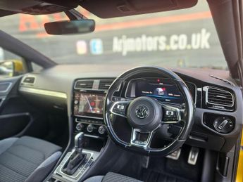 Volkswagen Golf 1.5 TSI EVO R-Line DSG Euro 6 (s/s) 5dr