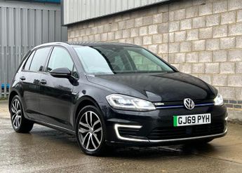 Volkswagen Golf 35.8kWh e-Golf Auto 5dr