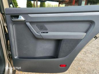 Volkswagen Touran 1.6 TDI BlueMotion Tech SE DSG Euro 5 (s/s) 5dr