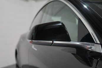 Tesla Model 3 (Dual Motor) Long Range Auto 4WDE 4dr