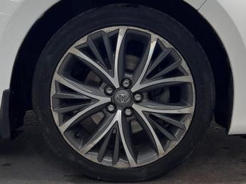 Toyota Yaris 1.5 VVT-h Dynamic E-CVT Euro 6 (s/s) 5dr