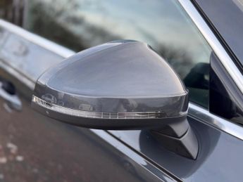 Audi A4 Avant 2.0 TDI ultra S line S Tronic Euro 6 (s/s) 5dr