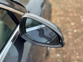 Audi A4 Avant 2.0 TDI ultra S line S Tronic Euro 6 (s/s) 5dr