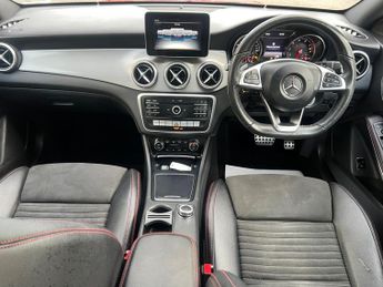 Mercedes-Benz CLA 1.6 CLA180 AMG Line Edition Coupe 7G-DCT Euro 6 (s/s) 4dr