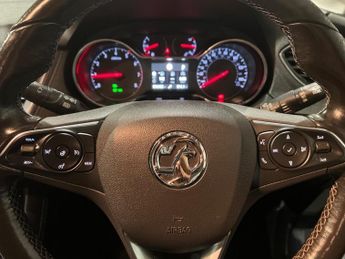 Vauxhall Grandland X 1.2 Turbo Elite Nav Auto Euro 6 (s/s) 5dr