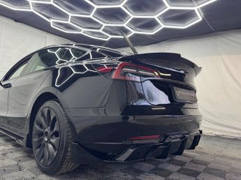 Tesla Model 3 (Dual Motor) Long Range Auto 4WDE 4dr