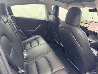 Tesla Model 3 (Dual Motor) Long Range Auto 4WDE 4dr