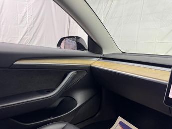 Tesla Model 3 (Dual Motor) Long Range Auto 4WDE 4dr