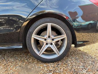 Mercedes-Benz C Class 2.1 C220d AMG Line (Premium) 7G-Tronic+ Euro 6 (s/s) 4dr
