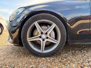 Mercedes-Benz C Class 2.1 C220d AMG Line (Premium) 7G-Tronic+ Euro 6 (s/s) 4dr