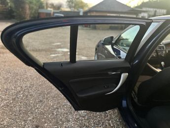BMW 1 Series 1.5 118i SE Auto Euro 6 (s/s) 5dr