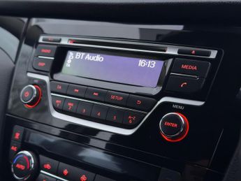 Nissan Qashqai 1.2 DIG-T Acenta XTRON 2WD Euro 6 (s/s) 5dr