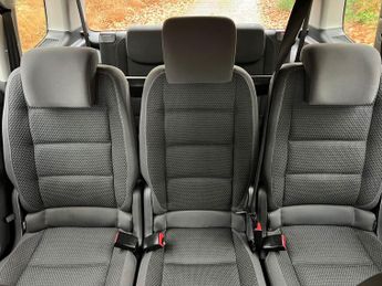 Volkswagen Touran 1.6 TDI SE DSG Euro 5 5dr