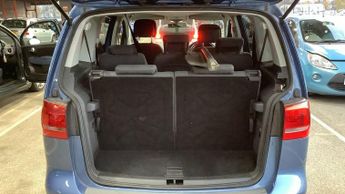 Volkswagen Touran 1.6 TDI SE DSG Euro 5 5dr