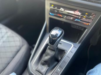 Volkswagen Polo 1.0 TSI R-Line DSG Euro 6 (s/s) 5dr