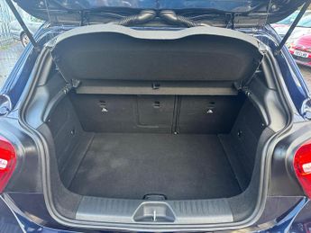 Mercedes-Benz A Class 1.6 A180 Sport Edition 7G-DCT Euro 6 (s/s) 5dr