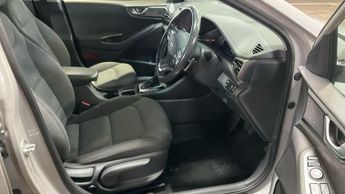 Hyundai IONIQ 1.6 h-GDi Premium Hatchback 5dr Petrol Hybrid DCT Euro 6 (s/s) (