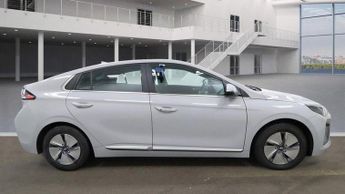 Hyundai IONIQ 1.6 h-GDi Premium Hatchback 5dr Petrol Hybrid DCT Euro 6 (s/s) (