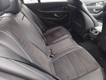Mercedes-Benz E Class 2.0 E220d AMG Line Saloon 4dr Diesel G-Tronic+ Euro 6 (s/s) (194