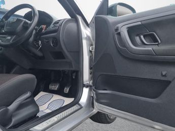 Skoda Fabia 1.4 TSI vRS Hatchback 5dr Petrol DSG Euro 5 (180 ps)