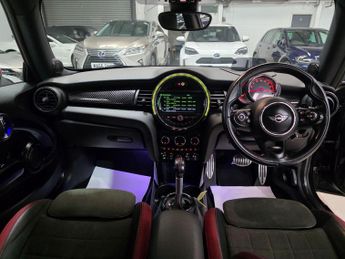 MINI Hatch 2.0 John Cooper Works Auto Euro 6 (s/s) 3dr