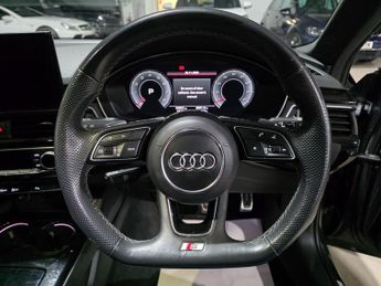 Audi A4 Avant 2.0 TFSI 35 Black Edition S Tronic Euro 6 (s/s) 5dr