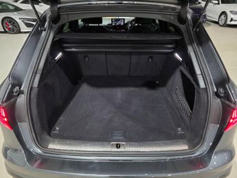 Audi A4 Avant 2.0 TFSI 35 Black Edition S Tronic Euro 6 (s/s) 5dr