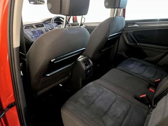 Volkswagen Tiguan 2.0 TDI BlueMotion Tech SEL DSG Euro 6 (s/s) 5dr