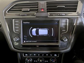 Volkswagen Tiguan 2.0 TDI BlueMotion Tech SEL DSG Euro 6 (s/s) 5dr