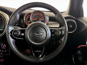 MINI Hatch 1.5 Cooper Exclusive Steptronic Euro 6 (s/s) 3dr