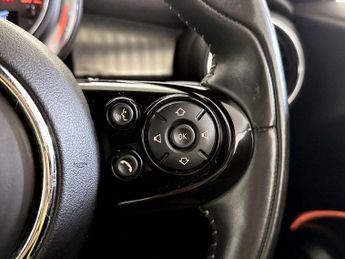 MINI Hatch 1.5 Cooper Exclusive Steptronic Euro 6 (s/s) 3dr