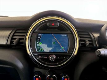 MINI Hatch 1.5 Cooper Exclusive Steptronic Euro 6 (s/s) 3dr