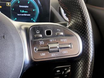 Mercedes-Benz EQA EQA 350 66.5kWh AMG Line Auto 4MATIC 5dr