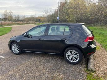 Volkswagen Golf 1.6 TDI SE Nav DSG Euro 6 (s/s) 5dr