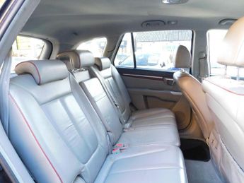 Hyundai Santa Fe 2.2 CRTD CDX 4WD Euro 3 5dr (5 seat)