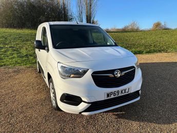 Vauxhall Combo 1.6 Turbo D 2300 Sportive L1 H1 Euro 6 (s/s) 4dr