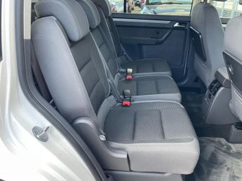 Volkswagen Touran 2.0 TDI SE DSG Euro 5 5dr