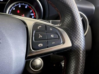 Mercedes-Benz GLA 1.6 GLA180 AMG Line Edition 7G-DCT Euro 6 (s/s) 5dr