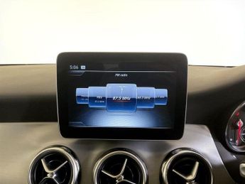 Mercedes-Benz GLA 1.6 GLA180 AMG Line Edition 7G-DCT Euro 6 (s/s) 5dr