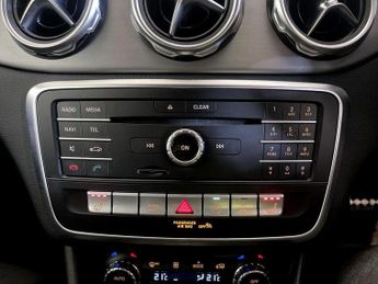 Mercedes-Benz GLA 1.6 GLA180 AMG Line Edition 7G-DCT Euro 6 (s/s) 5dr